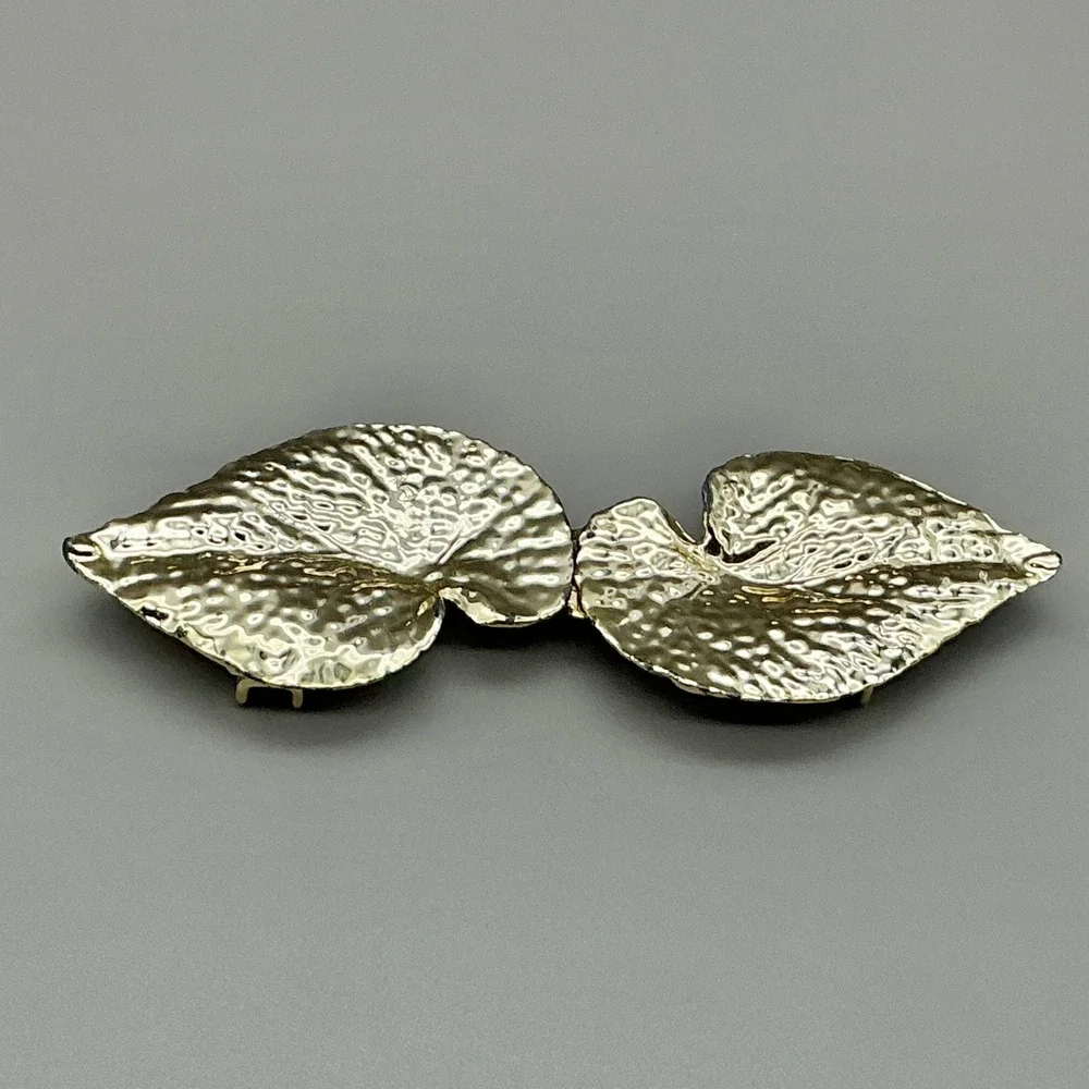 Belt Buckle Women Gold Tone Textured Leaf Interlocking Clasp Vintage 4 Inch